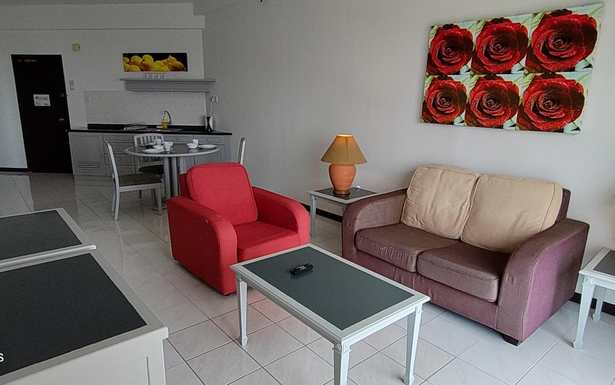 Rainbow Paradise At Tanjung Bungah Tanjung Bungah  Room photo