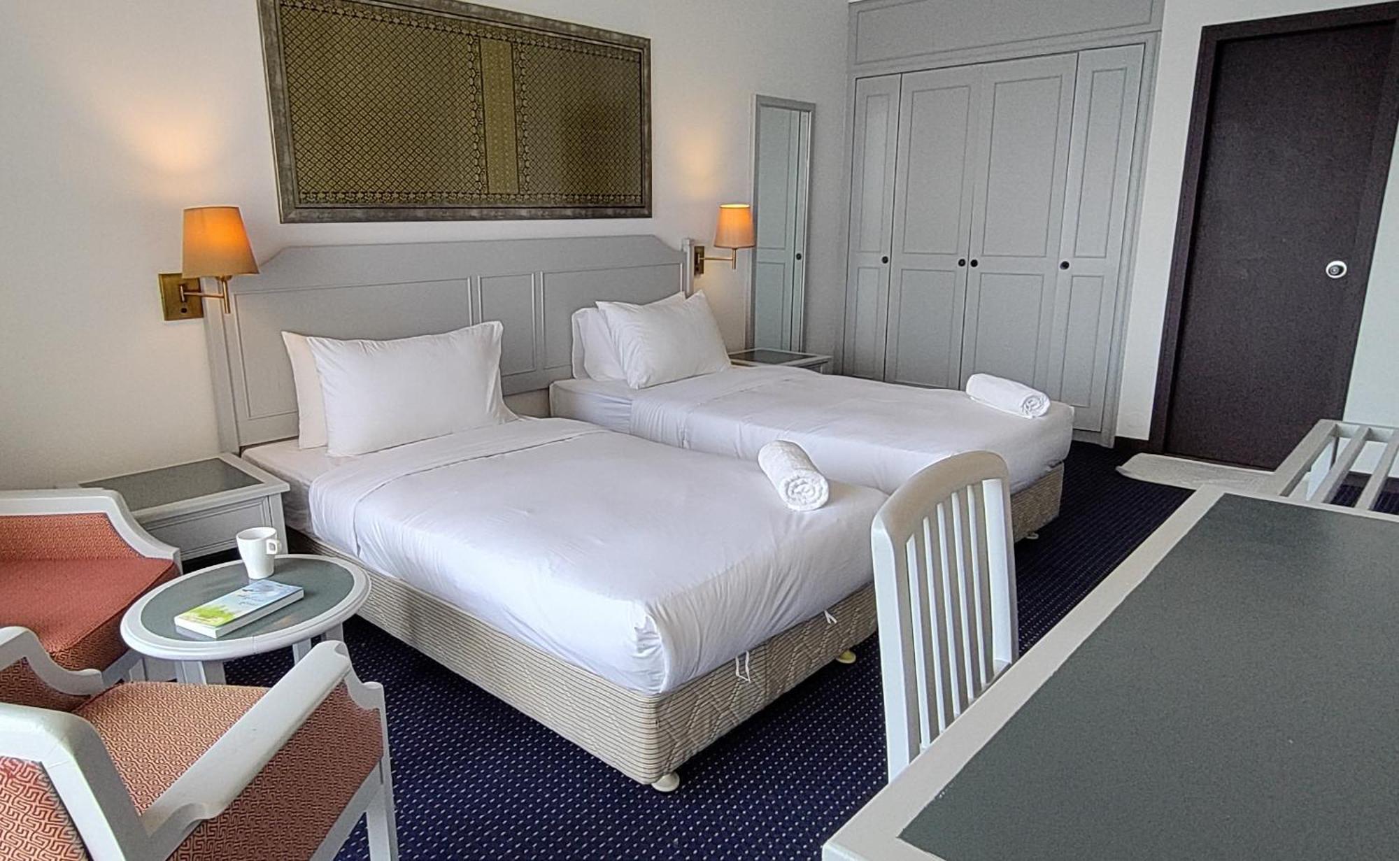 Rainbow Paradise At Tanjung Bungah Tanjung Bungah  Room photo