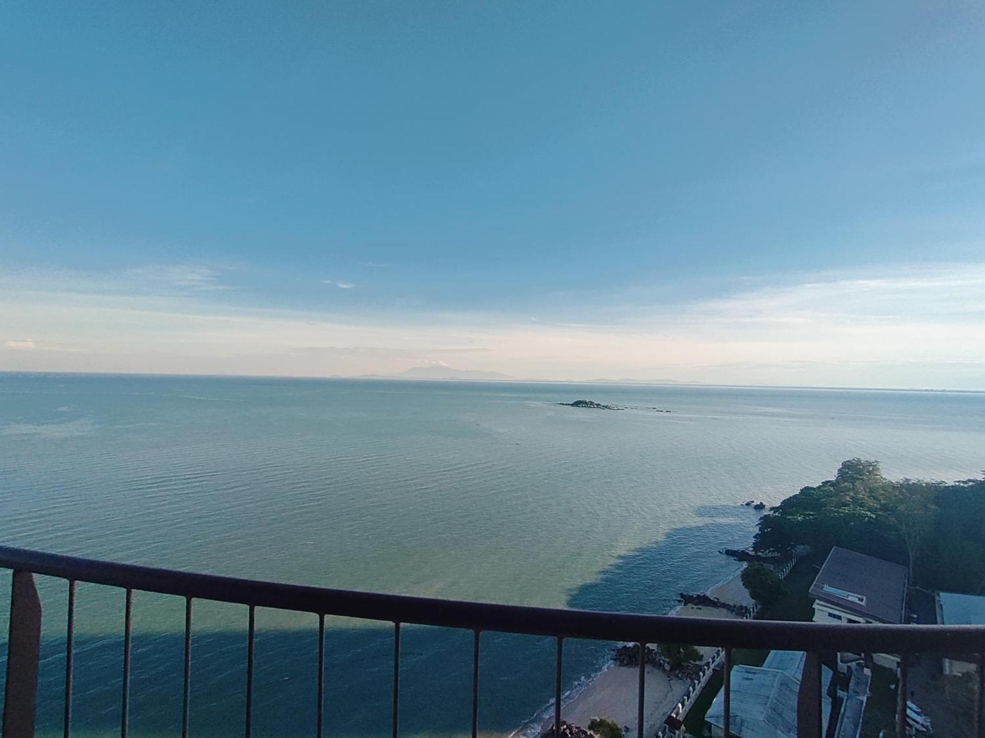 Rainbow Paradise At Tanjung Bungah Tanjung Bungah  Exterior photo